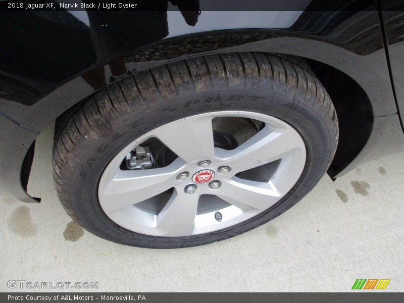 Narvik Black / Light Oyster 2018 Jaguar XF