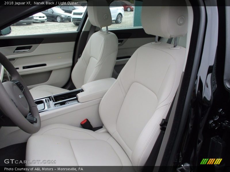 Narvik Black / Light Oyster 2018 Jaguar XF