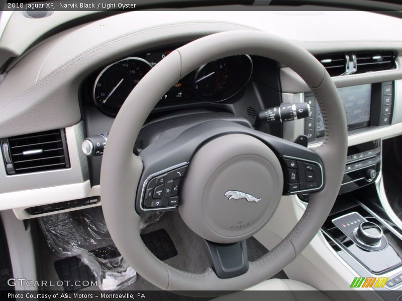 Narvik Black / Light Oyster 2018 Jaguar XF
