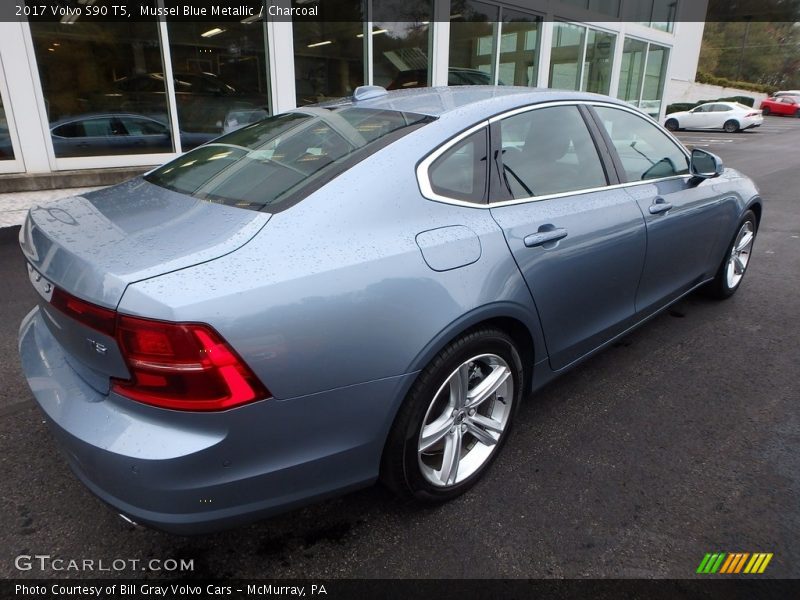 Mussel Blue Metallic / Charcoal 2017 Volvo S90 T5