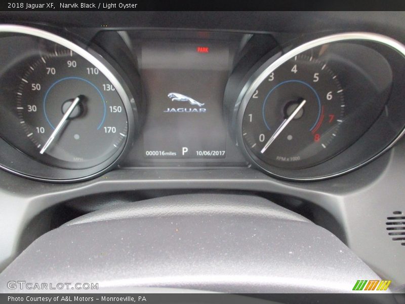 Narvik Black / Light Oyster 2018 Jaguar XF