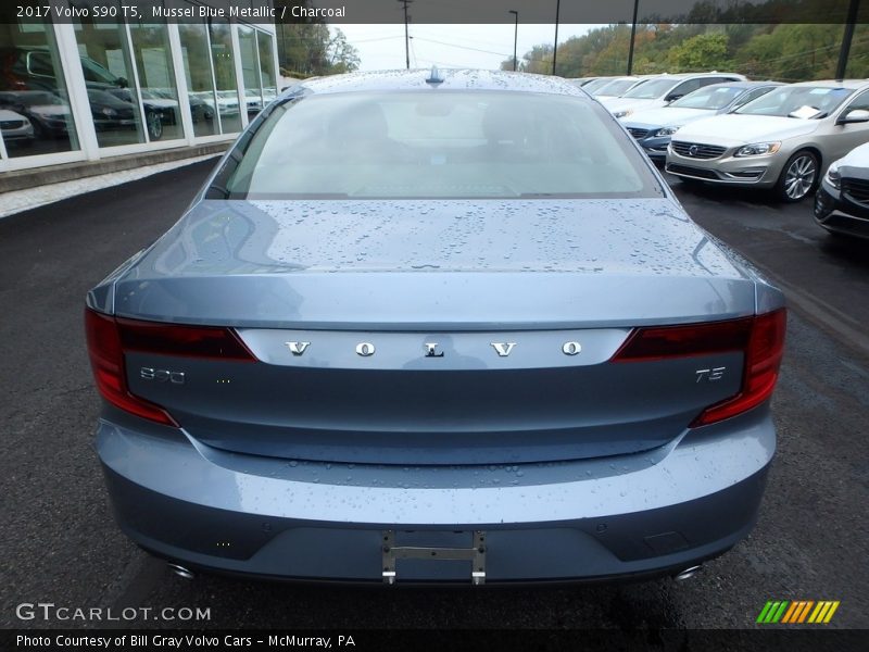 Mussel Blue Metallic / Charcoal 2017 Volvo S90 T5