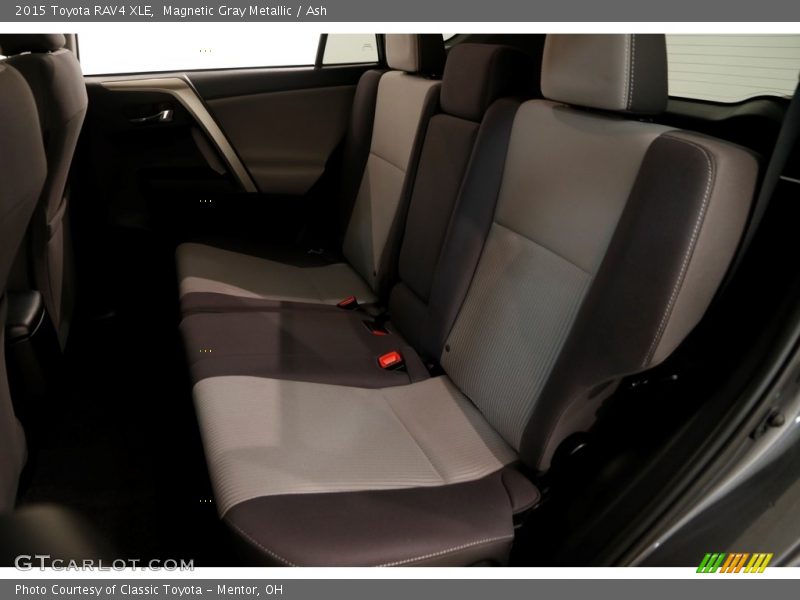 Magnetic Gray Metallic / Ash 2015 Toyota RAV4 XLE