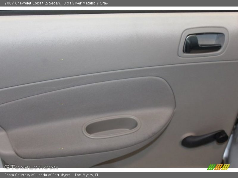 Ultra Silver Metallic / Gray 2007 Chevrolet Cobalt LS Sedan