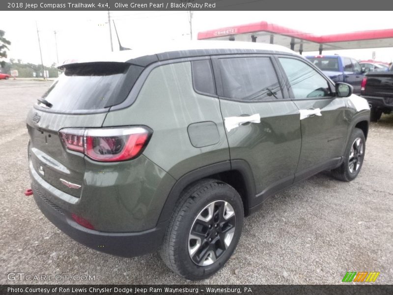 Olive Green Pearl / Black/Ruby Red 2018 Jeep Compass Trailhawk 4x4