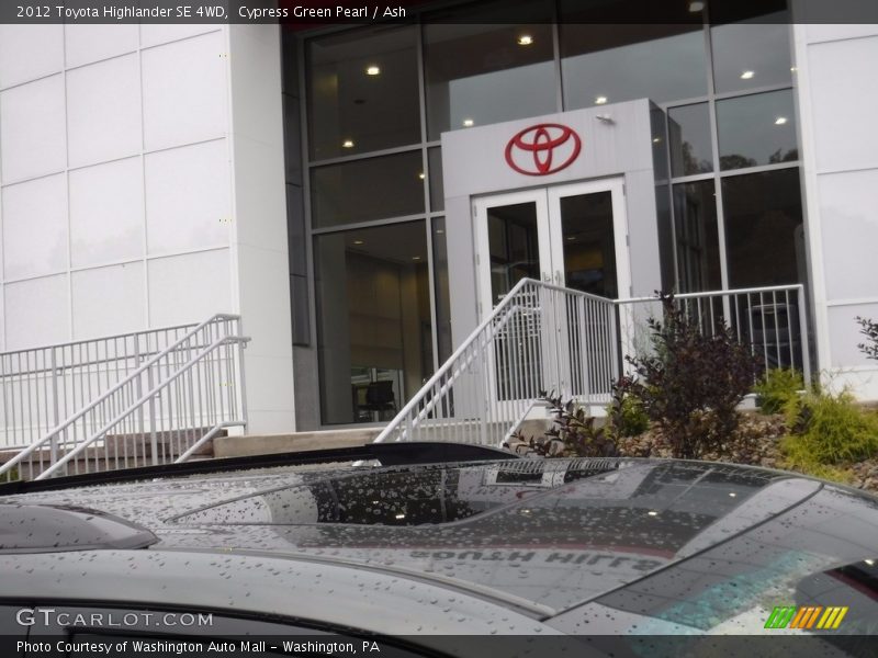 Cypress Green Pearl / Ash 2012 Toyota Highlander SE 4WD