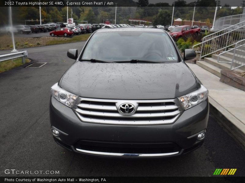 Cypress Green Pearl / Ash 2012 Toyota Highlander SE 4WD