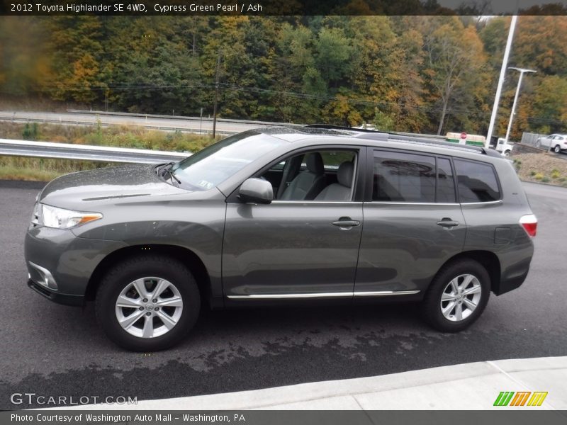 Cypress Green Pearl / Ash 2012 Toyota Highlander SE 4WD