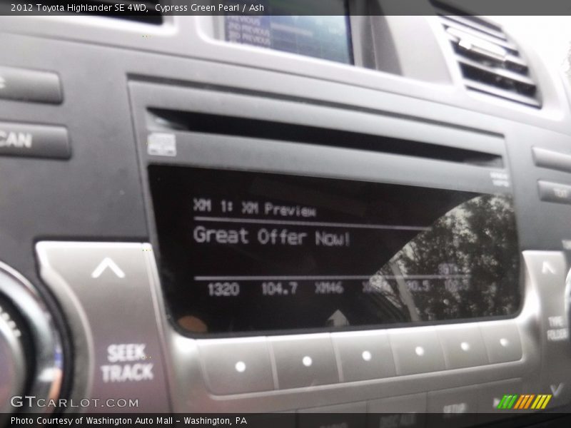 Cypress Green Pearl / Ash 2012 Toyota Highlander SE 4WD