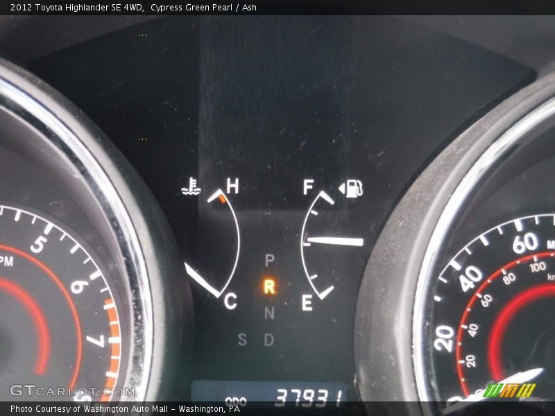 Cypress Green Pearl / Ash 2012 Toyota Highlander SE 4WD