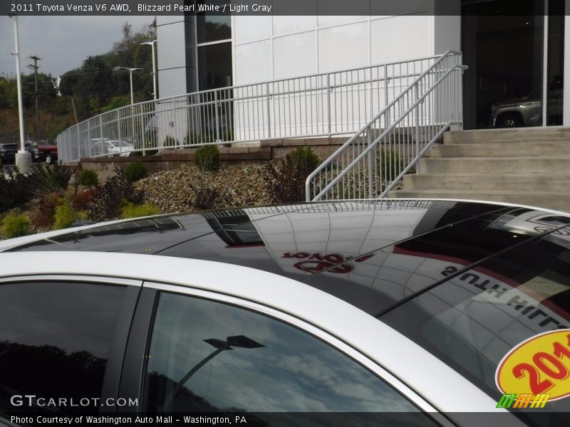 Blizzard Pearl White / Light Gray 2011 Toyota Venza V6 AWD