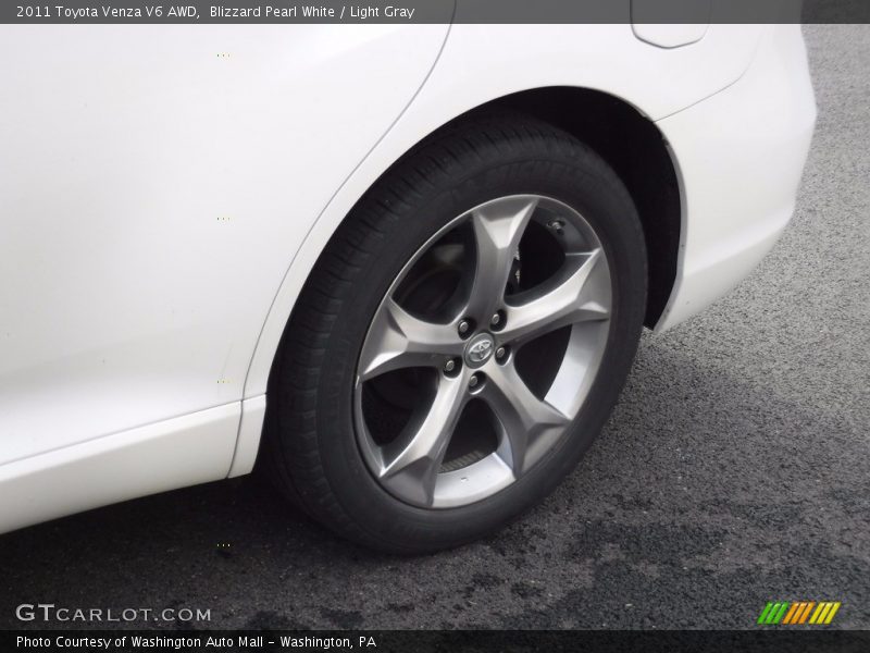 Blizzard Pearl White / Light Gray 2011 Toyota Venza V6 AWD