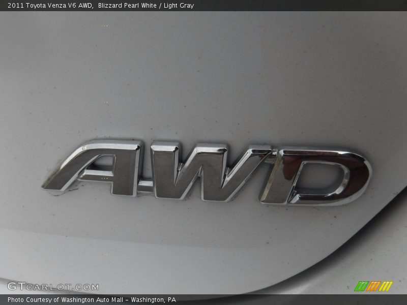 Blizzard Pearl White / Light Gray 2011 Toyota Venza V6 AWD