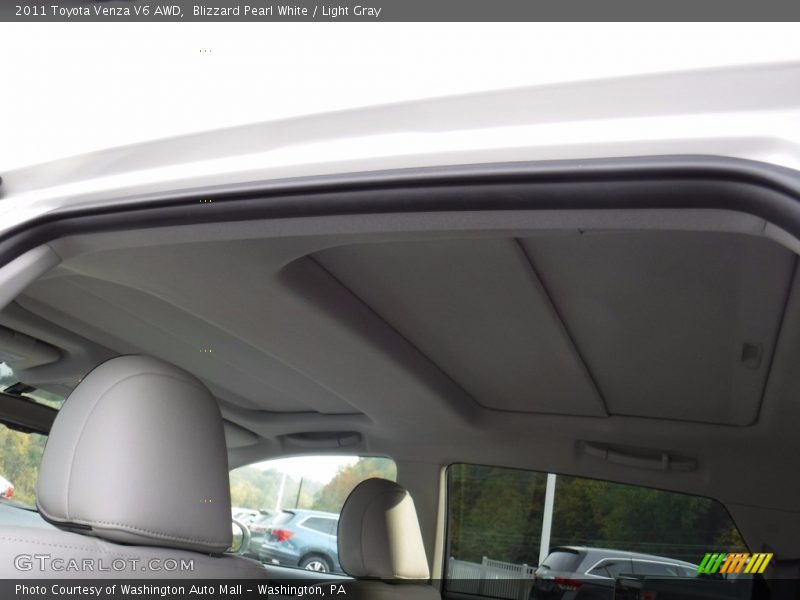 Blizzard Pearl White / Light Gray 2011 Toyota Venza V6 AWD
