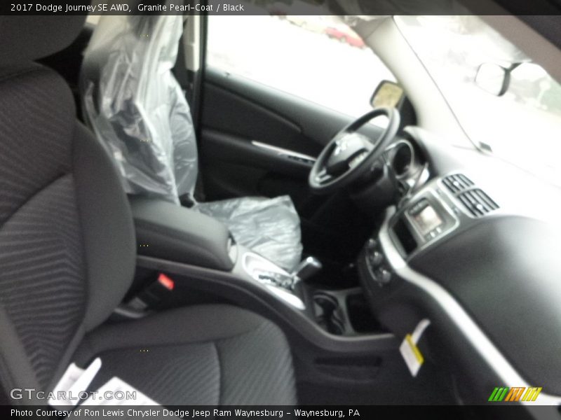 Granite Pearl-Coat / Black 2017 Dodge Journey SE AWD