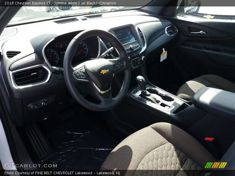 Summit White / Jet Black/­Cinnamon 2018 Chevrolet Equinox LT