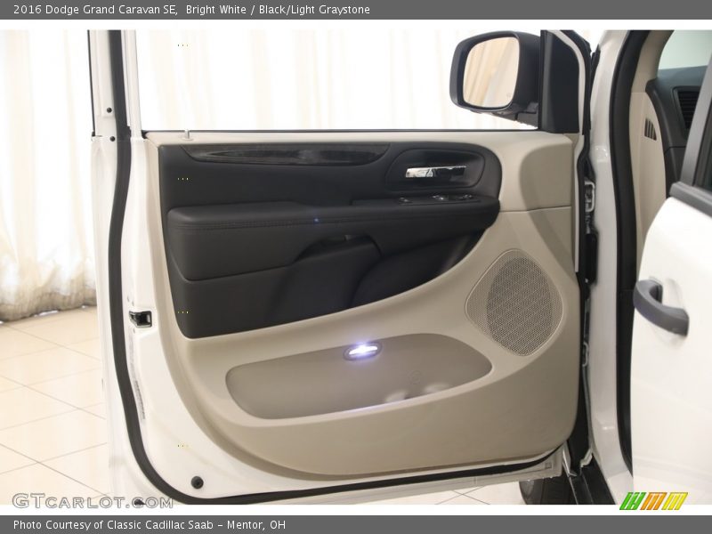 Bright White / Black/Light Graystone 2016 Dodge Grand Caravan SE