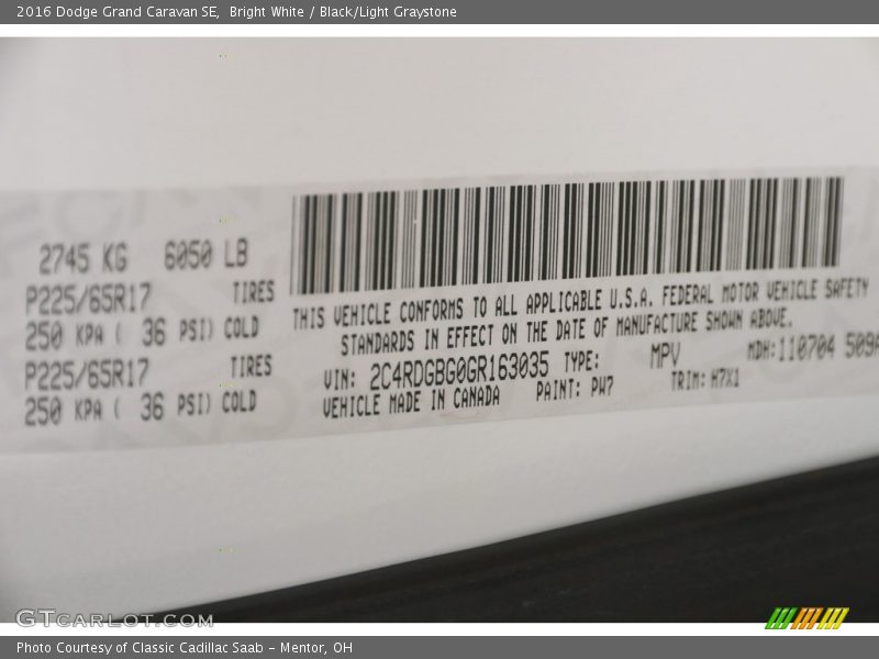 Bright White / Black/Light Graystone 2016 Dodge Grand Caravan SE