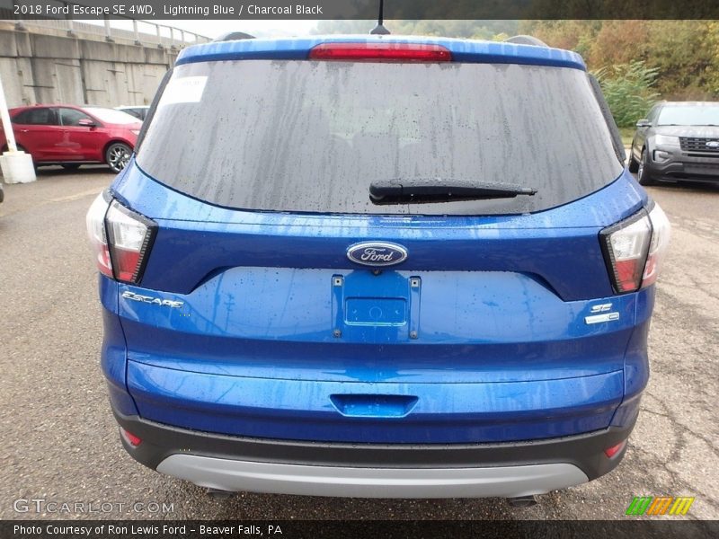 Lightning Blue / Charcoal Black 2018 Ford Escape SE 4WD