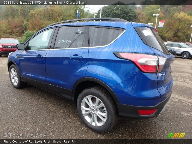 Lightning Blue / Charcoal Black 2018 Ford Escape SE 4WD