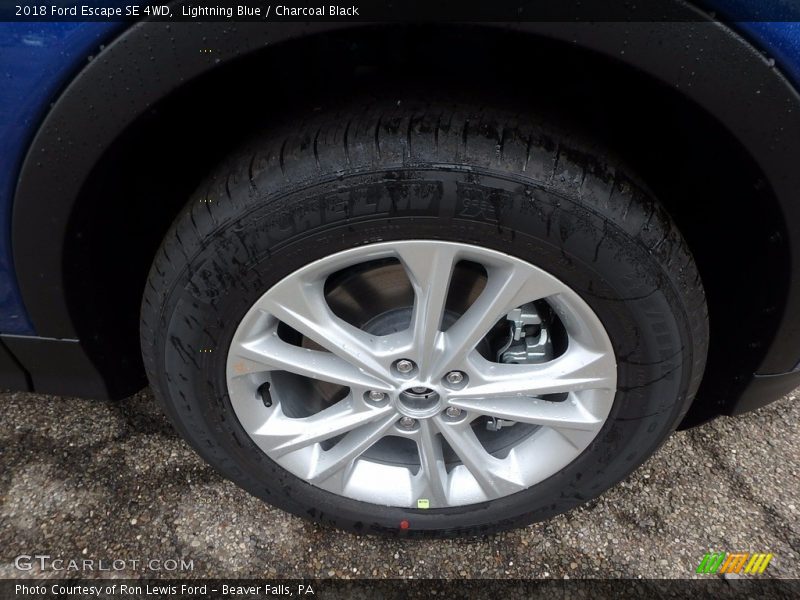 Lightning Blue / Charcoal Black 2018 Ford Escape SE 4WD