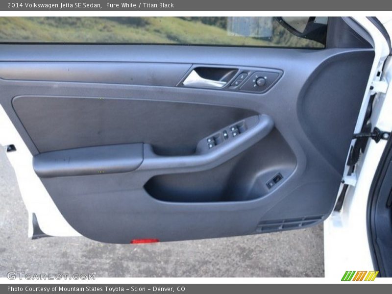 Pure White / Titan Black 2014 Volkswagen Jetta SE Sedan