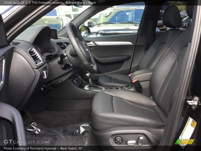 Front Seat of 2018 Q3 2.0 TFSI Premium quattro
