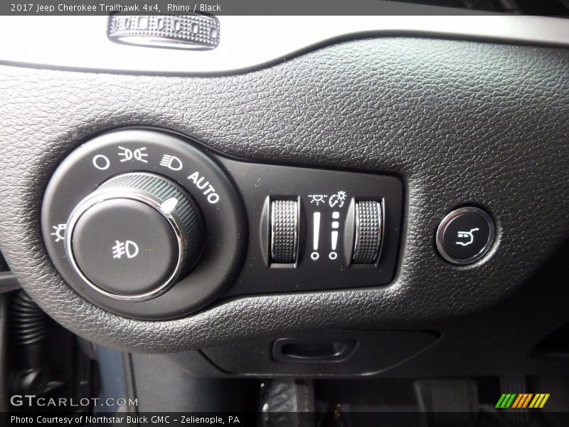 Rhino / Black 2017 Jeep Cherokee Trailhawk 4x4