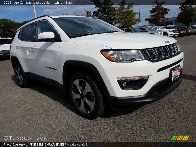 White / Black 2018 Jeep Compass Latitude 4x4