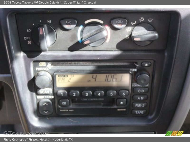 Super White / Charcoal 2004 Toyota Tacoma V6 Double Cab 4x4