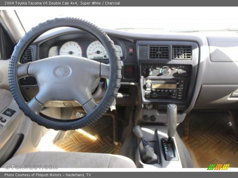 Super White / Charcoal 2004 Toyota Tacoma V6 Double Cab 4x4