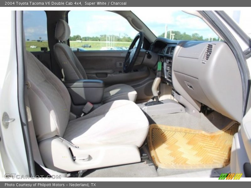 Super White / Charcoal 2004 Toyota Tacoma V6 Double Cab 4x4
