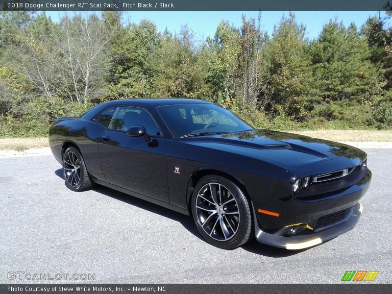 Front 3/4 View of 2018 Challenger R/T Scat Pack