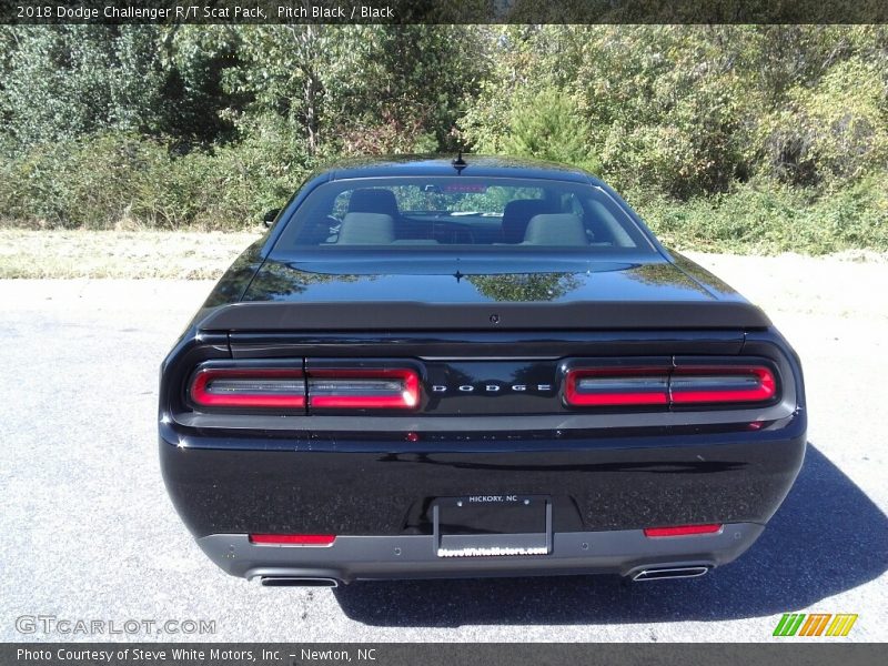 Pitch Black / Black 2018 Dodge Challenger R/T Scat Pack