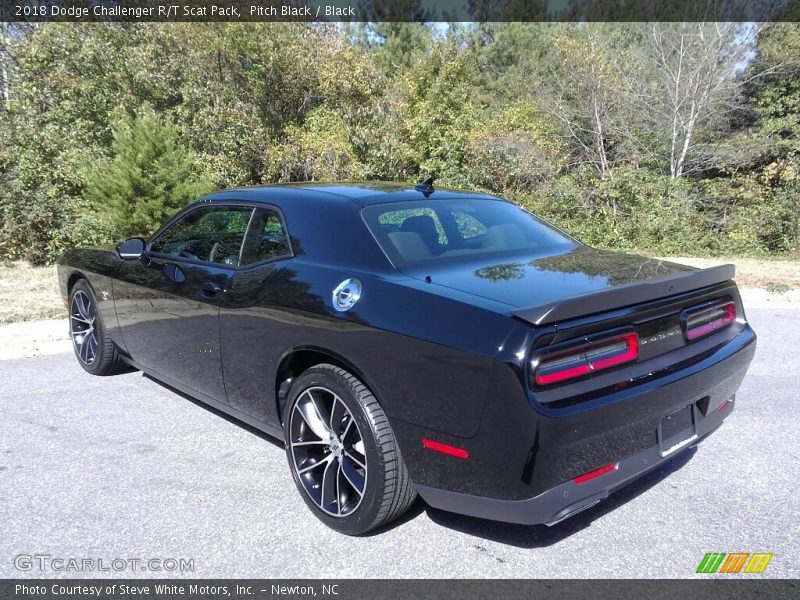 Pitch Black / Black 2018 Dodge Challenger R/T Scat Pack