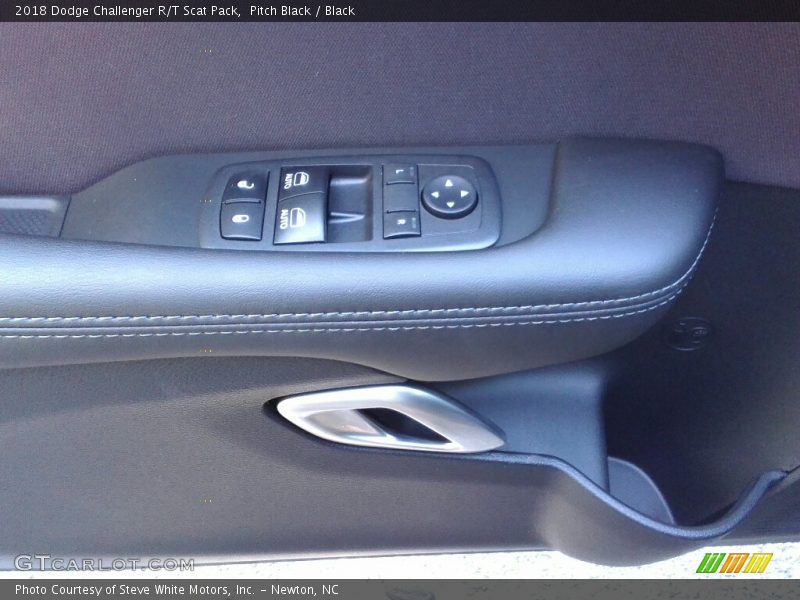 Pitch Black / Black 2018 Dodge Challenger R/T Scat Pack