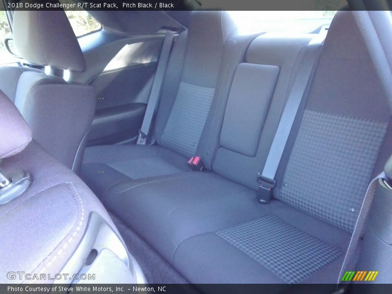 Pitch Black / Black 2018 Dodge Challenger R/T Scat Pack