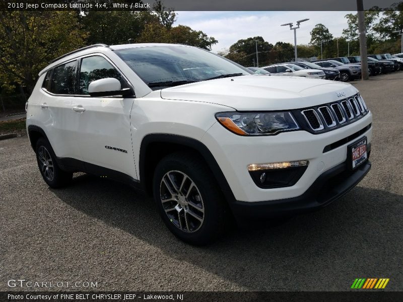 White / Black 2018 Jeep Compass Latitude 4x4