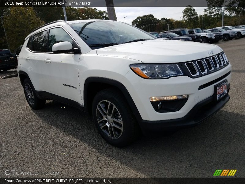 White / Black 2018 Jeep Compass Latitude 4x4