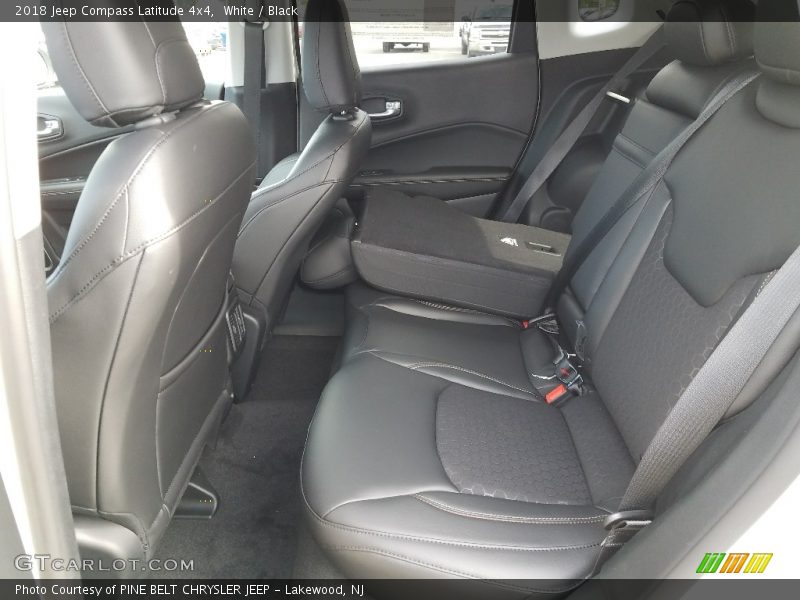 White / Black 2018 Jeep Compass Latitude 4x4
