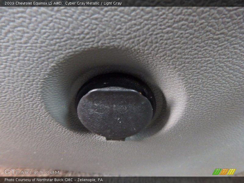 Cyber Gray Metallic / Light Gray 2009 Chevrolet Equinox LS AWD