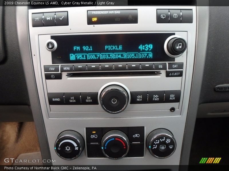 Cyber Gray Metallic / Light Gray 2009 Chevrolet Equinox LS AWD
