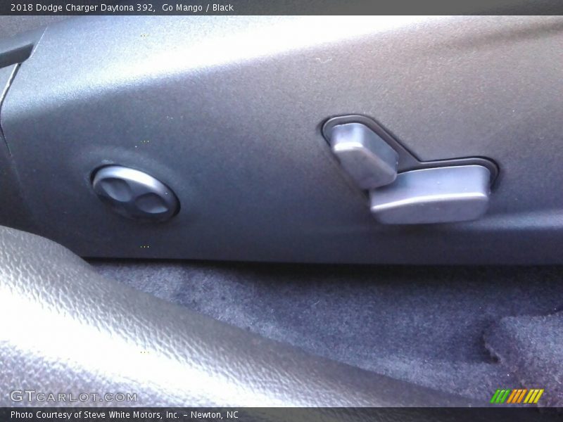 Go Mango / Black 2018 Dodge Charger Daytona 392
