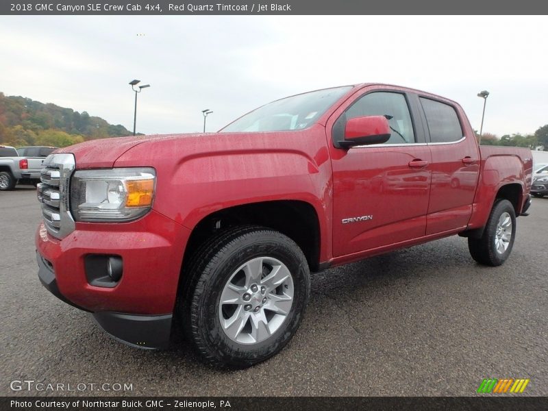 Front 3/4 View of 2018 Canyon SLE Crew Cab 4x4