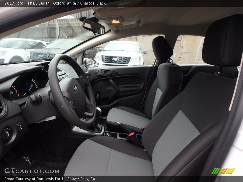 Oxford White / Charcoal Black 2017 Ford Fiesta S Sedan