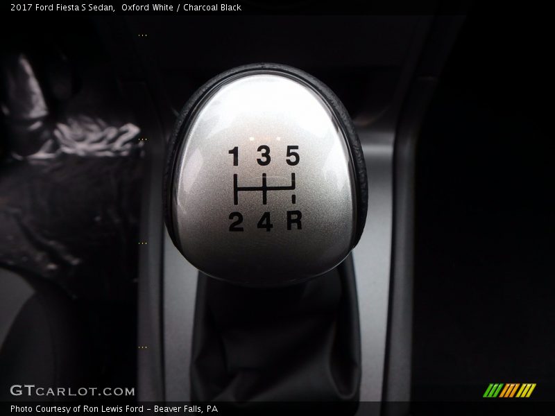 Oxford White / Charcoal Black 2017 Ford Fiesta S Sedan