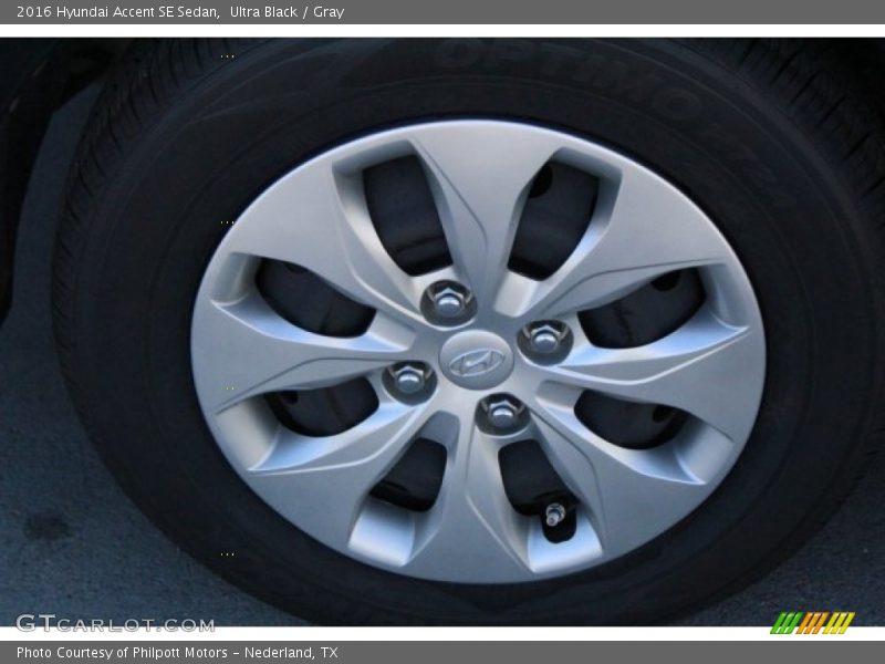 Ultra Black / Gray 2016 Hyundai Accent SE Sedan