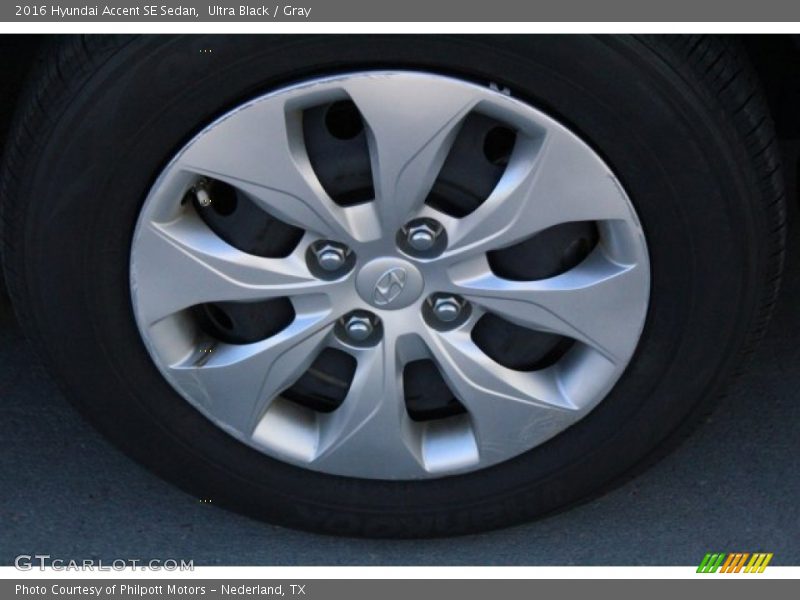 Ultra Black / Gray 2016 Hyundai Accent SE Sedan