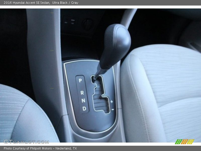 Ultra Black / Gray 2016 Hyundai Accent SE Sedan