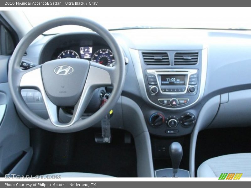 Ultra Black / Gray 2016 Hyundai Accent SE Sedan